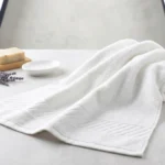 Classic hand towel white 3